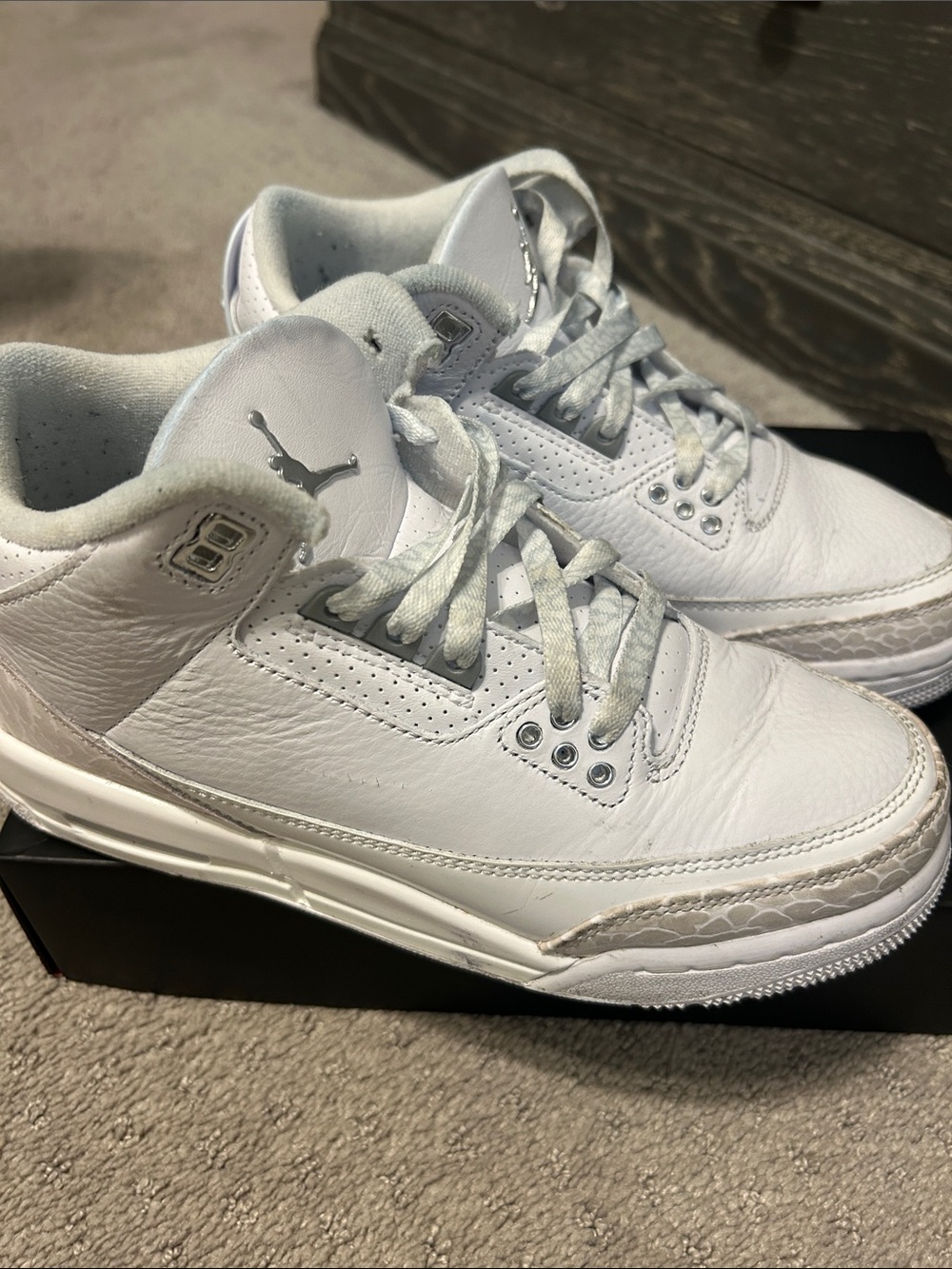 air Jordan retro 3 big Kids White Leather Low-Top Sneakers with Silver Jumpman